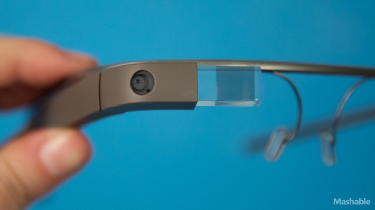 Mise à jour XE9 de Google Glass : Recherche de musiques, vignettes de photo et Youtube