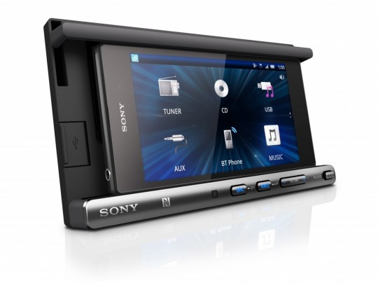 sony-XSP-N1BT_Angle_with_Xperia_Blue_MED-size-1024x772-540x407