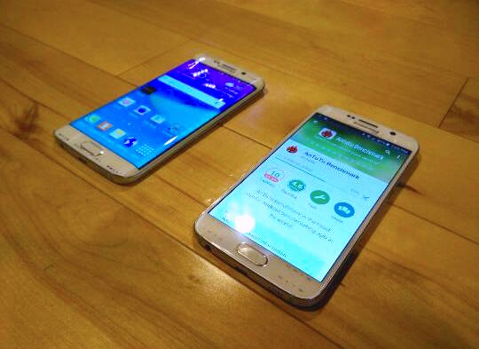 Samsung_Galaxy_S6_Edge_side-by-side_1